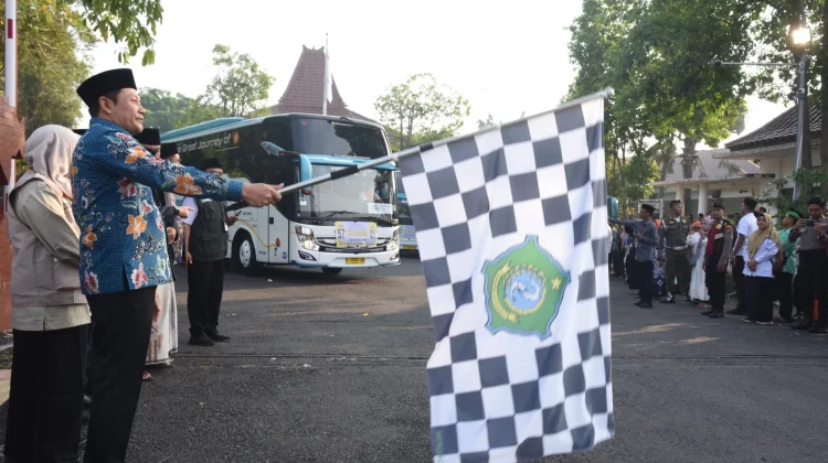 Tiga Kloter Haji Sidoarjo Berangkat Serentak Hari Ini