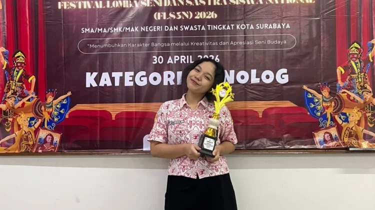 Angkat Isu Sungai Kalimas, Siswi SMATAG Juara Monolog FLS3N Surabaya