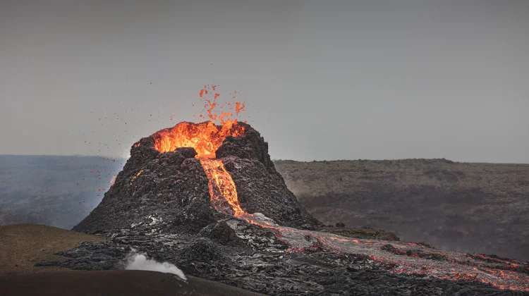Wajib Tahu! Ini Perbedaan Lava dan Lahar yang Sering Bikin Bingung
