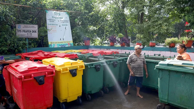 DLH Surabaya Ajak RT-RW Bangun Ekosistem Bank Sampah