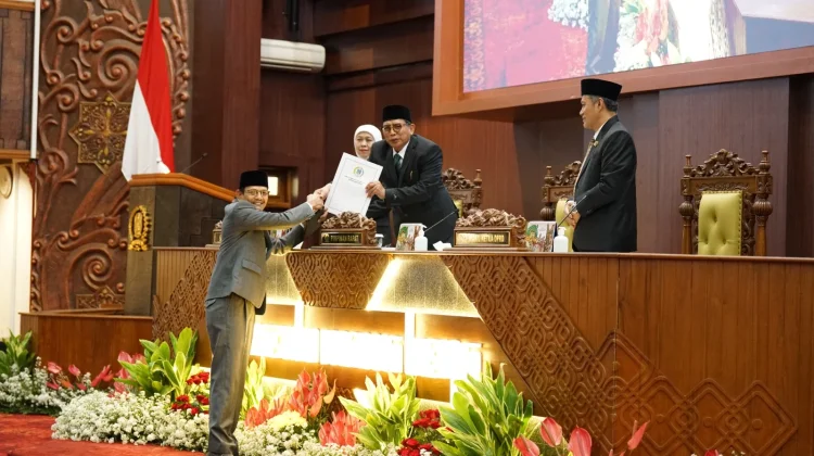 Gerindra Soroti Pemerataan Pembangunan dan Kualitas Pendidikan pada LKPJ 2025