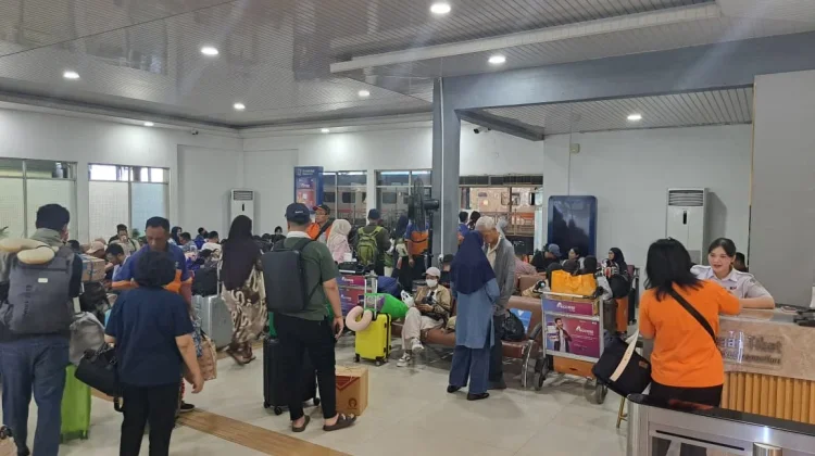 Antisipasi Lonjakan Libur Panjang, KAI Daop 8 Tambah Perjalanan Surabaya–Jakarta