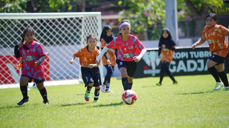 SDN Manukan Kulon Tampil Perkasa di Turnamen Sepakbola Putri