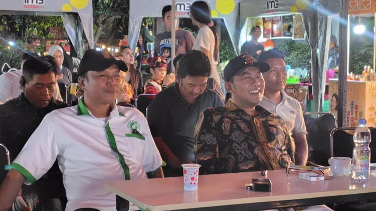 Ketua Komisi B Pilih Pers Ketimbang Surabaya Vaganza