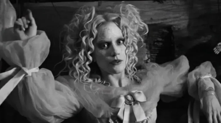 Lady Gaga Percaya Diri Bawa The Dead Dance ke Emmy Award