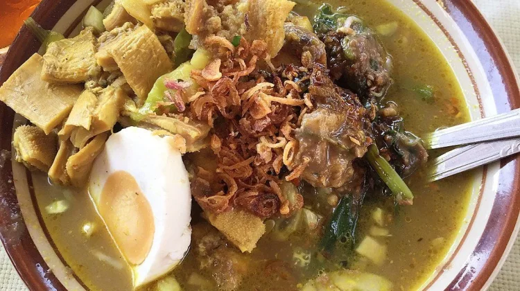 Rujak Soto Banyuwangi, Kuliner Unik yang Kaya Cita Rasa