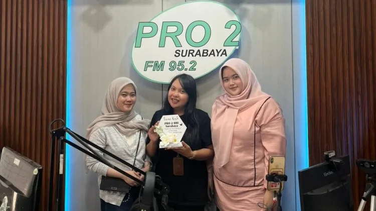 Muda Kreatif, Dua Saudari Kembangkan Bisnis Sewa Papan Bunga