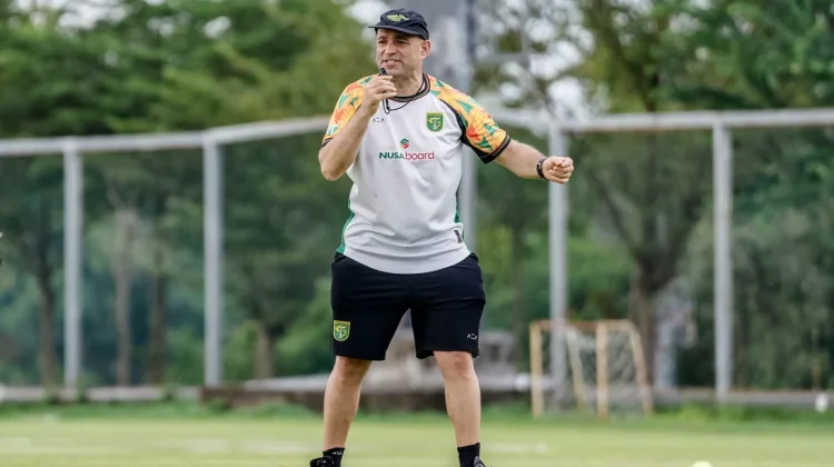 Lawan Persik, Tavares Minta Persebaya Tetap Waspada