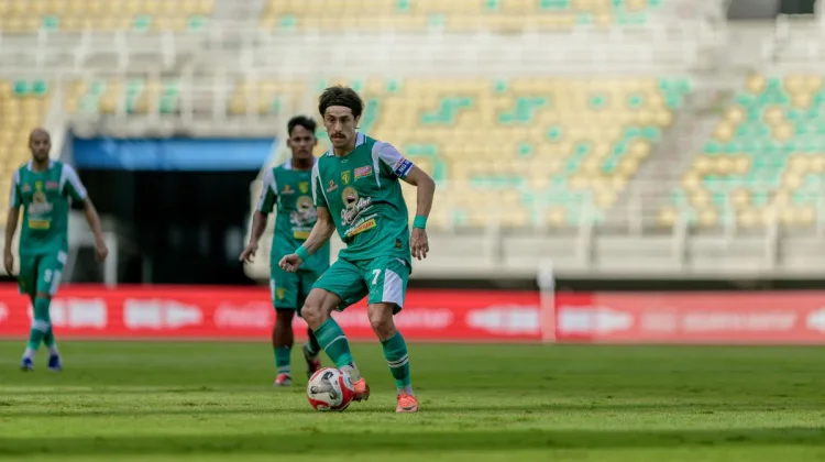 Francisco Rivera Ajak Bonek dan Bonita Tidak Membawa Flare ke Stadion