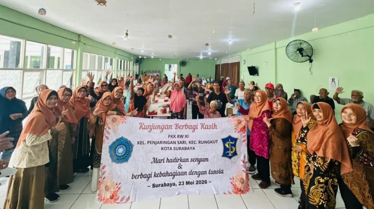 Bukan Sekadar Bantuan, PKK di Surabaya Hadirkan Senyum Lansia