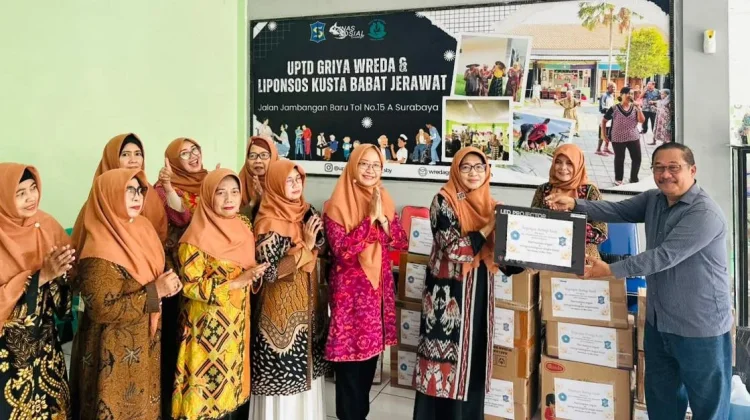 Berbagi Perhatian dan Kasih Sayang dengan Lansia