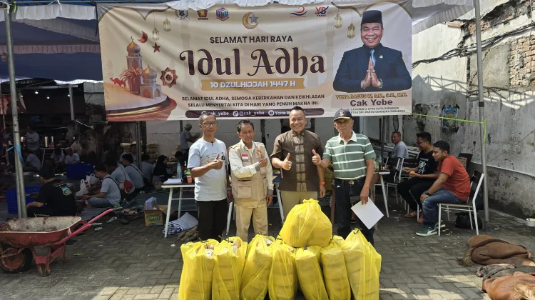 Cak Yebe Salurkan 41 Hewan Kurban untuk Konstituen hingga Ojol