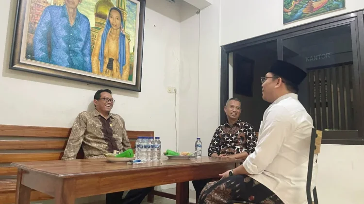 YBM PLN Perkuat Peran Pesantren