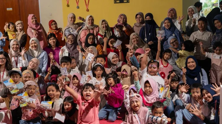 Festival Kampung Dongeng Surabaya Ajak Orang Tua Mendongeng