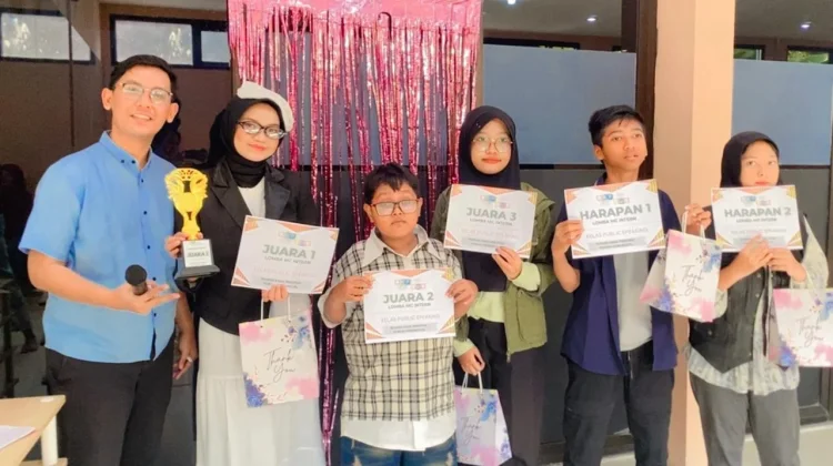 Rumah Anak Prestasi Surabaya: Kelas Public Speaking Gelar Lomba MC