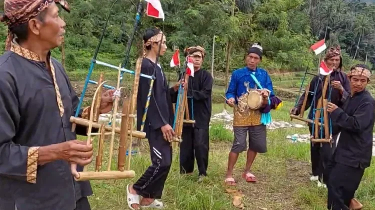 Mengenal Beragam Jenis Angklung Asli Indonesia, Warisan Budaya yang Mendunia