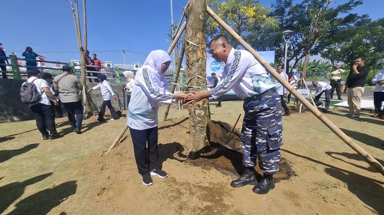 Gubernur Khofifah Paparkan Capaian Program Lingkungan Hidup di Jatim