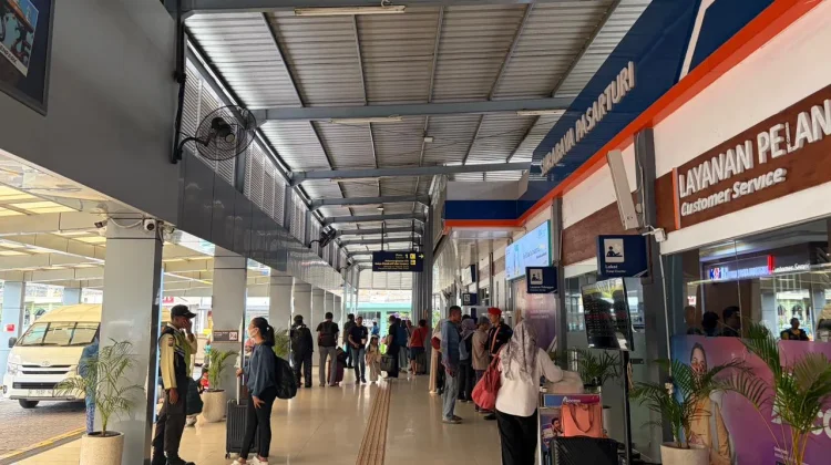 Penumpang KA Bisa Saksikan Piala Dunia 2026 di Stasiun Surabaya
