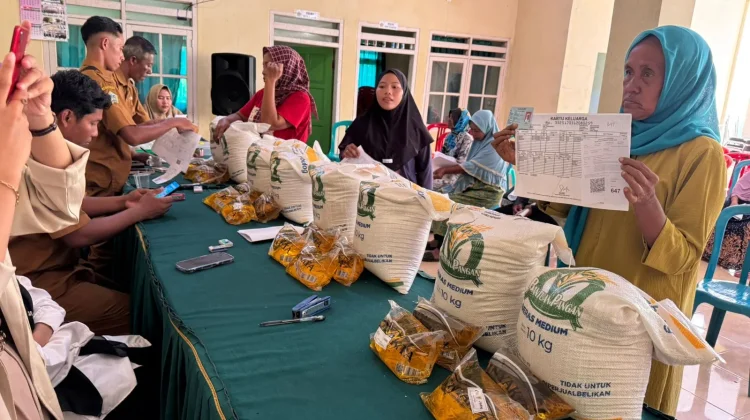 BULOG - Pemkab Gresik Perkuat Sinergi Distribusi Bantuan Pangan 167 Ribu Penerima