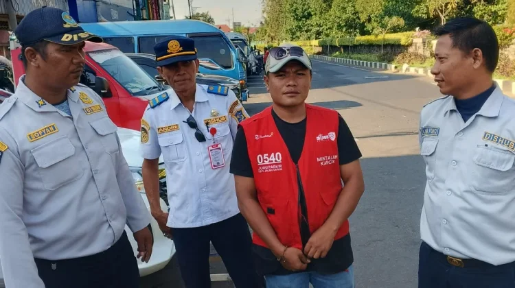 Dishub Surabaya Tindak Lanjuti Aduan Tarif Parkir Rp20 Ribu di Kawasan Ampel