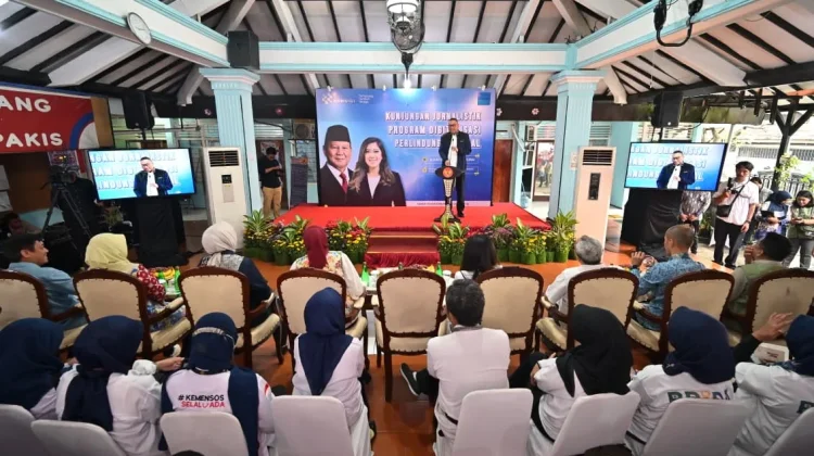 Digitalisasi Penyaluran Bansos, Kemensos Uji Coba Aplikasi Perlinsos di 42 Daerah