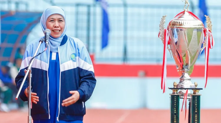 Diikuti Ribuan Atlet, Khofifah Buka Kejurnas Tenis Piala Ketua MA