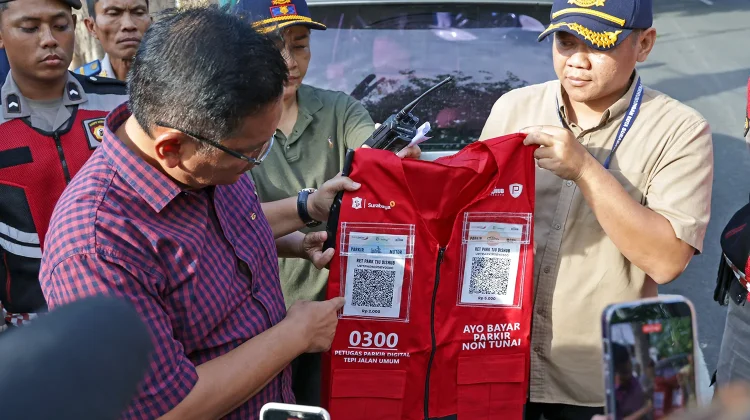 Digitalisasi Parkir Surabaya Dongkrak PAD 10 Persen