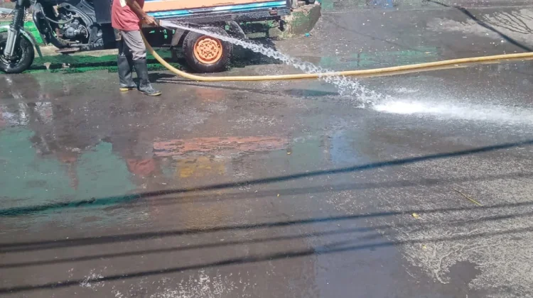 DLH Tindak Lanjuti Aduan TPS Srikana dan Belakang RS Darmo