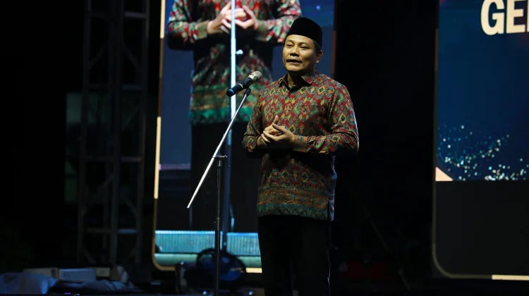 Bupati Sidoarjo Minta Orang Tua Awasi Penggunaan Gawai pada Anak