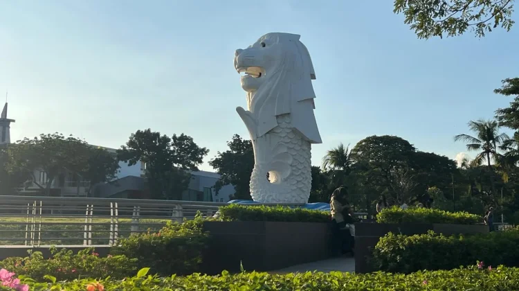 Serasa di Singapura! Patung Merlion Citraland Surabaya Jadi Spot Foto Favorit