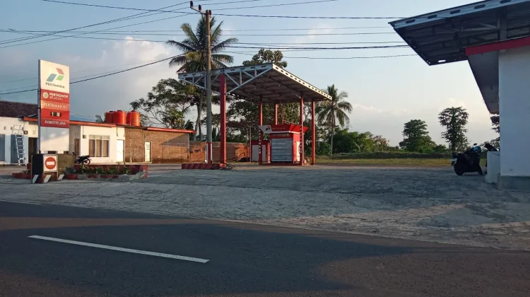 Petugas Pertashop Sigap Padamkan Api, Pertamina Beri Apresiasi