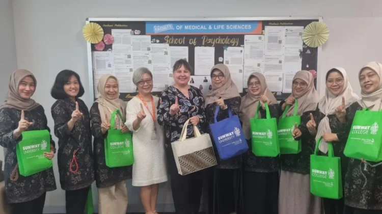 Fakultas Psikologi Unesa Perkuat Jejaring Global di Malaysia