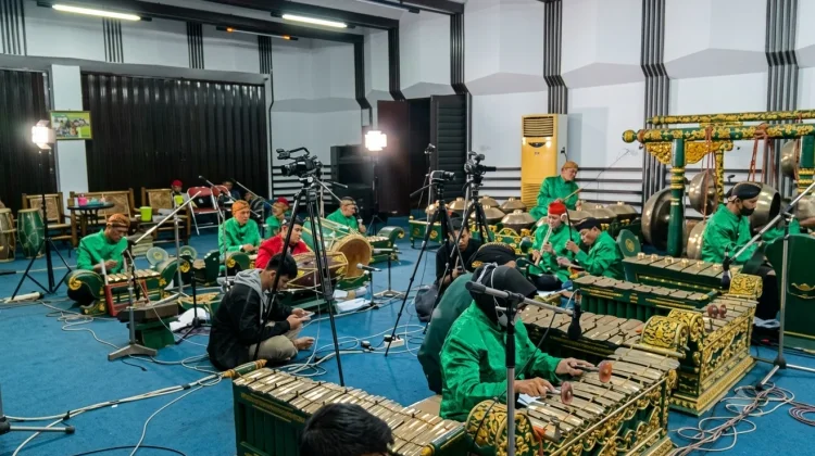 RRI Surabaya Gelar Klenengan Live Pro 4 Bersama Paguyuban Karawitan Puspitasari