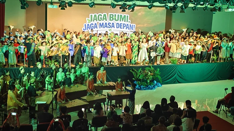 SD Santa Maria Surabaya Suarakan Kepedulian Lingkungan lewat Drama Musikal