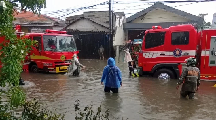 Surabaya Gerak Cepat Tangani Genangan, Optimalkan Pompa dan Percepat Normalisasi