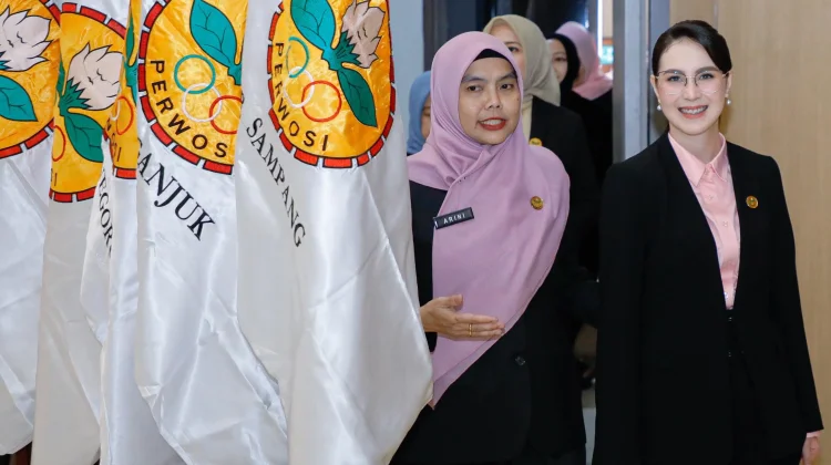 Arumi Bachsin Ajak Perempuan Jadikan Olahraga Gaya Hidup