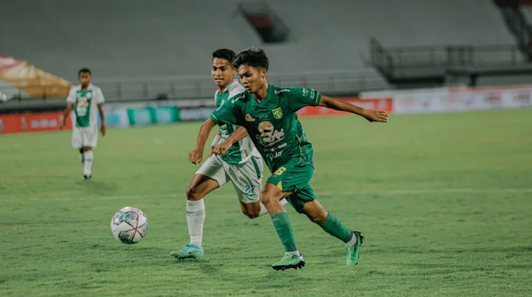 Dari Akademi hingga Tim Utama, Dicky Kurniawan Kembali ke Persebaya