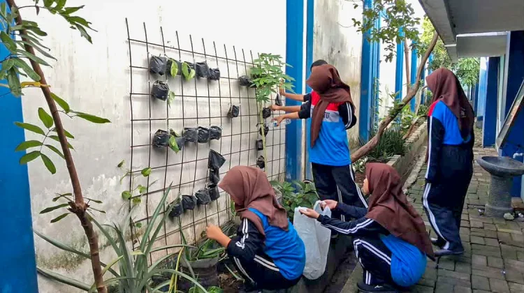 Pemkot Surabaya Ajak Sekolah Maksimalkan Libur Panjang untuk Kerja Bakti Gerakan