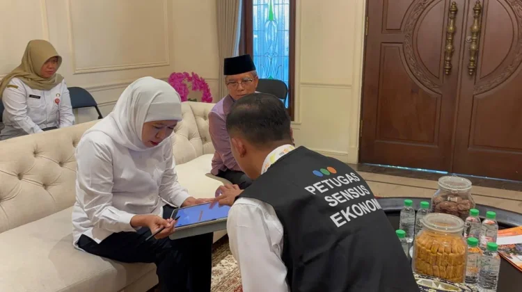 Gubernur Khofifah Minta Masyarakat Sukseskan Sensus Ekonomi 2026