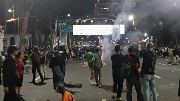 Sekda Prov Jatim Sebut Kerusakan Grahadi Rugikan Masyarakat