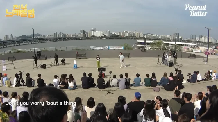 Busking Jadi Wadah Kreativitas Musisi Jalanan Berbakat