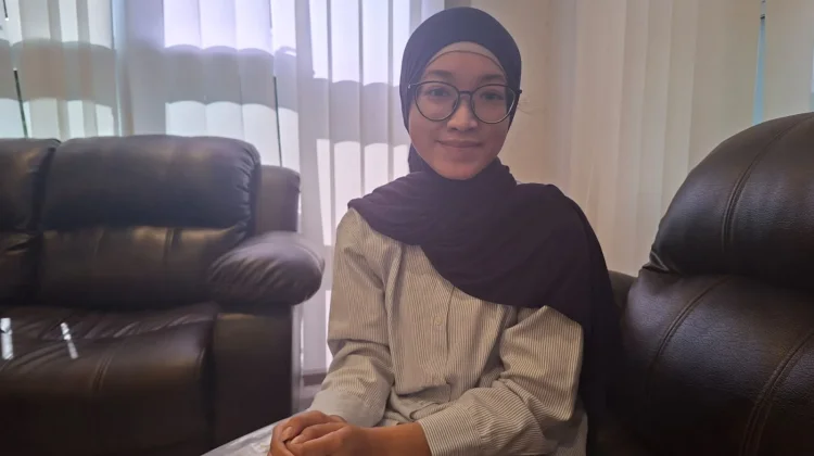 Siswi Surakarta Tempuh Ujian Mandiri Demi Masuk Kedokteran UNAIR