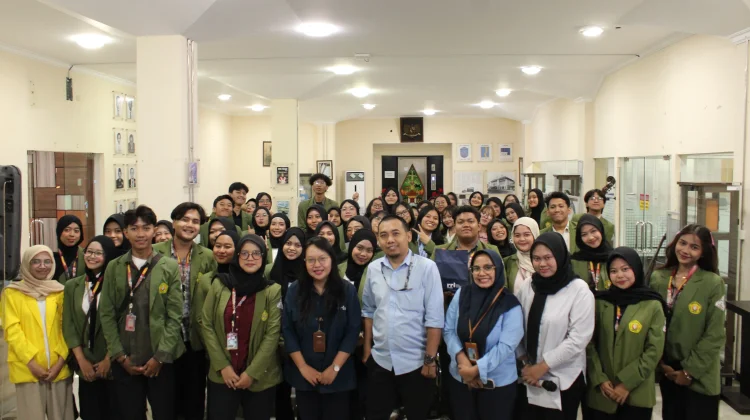 RRI Surabaya Bekali Mahasiswa Memahami Dunia Penyiaran Profesional