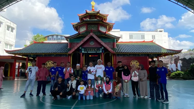 Disabilitas Berkarya Gelar Motret Bersama di Masjid Cheng Hoo