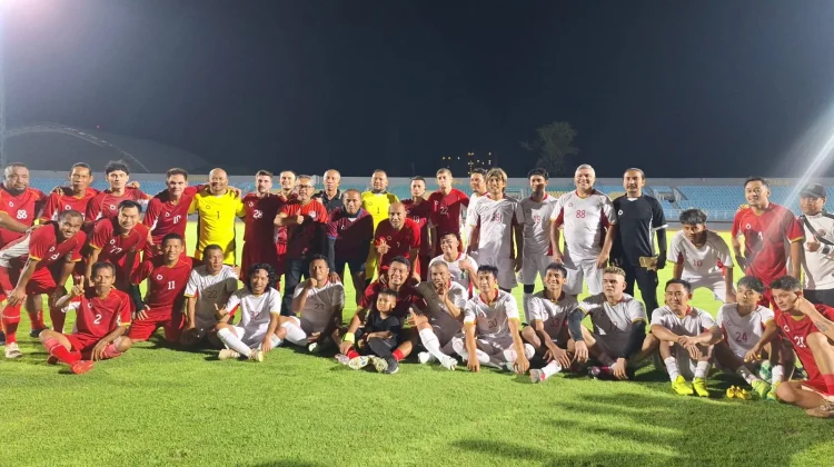 IFFL Penuh Keseruan, Legenda Sepak Bola dan Selebriti Bersatu di Lapangan