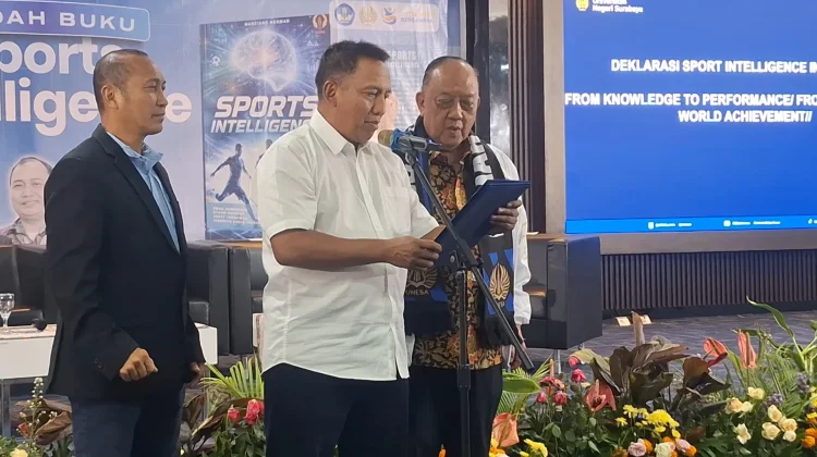 Bedah Buku Sport Intelligence di Unesa, Tingkatkan Prestasi Olahraga Indonesia