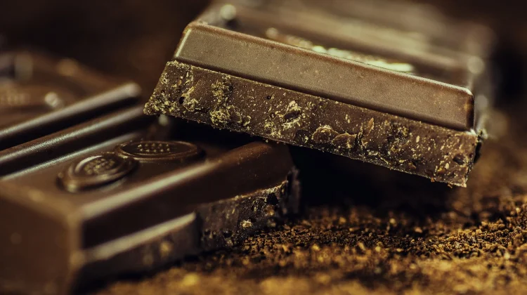 Mengenal Sejarah, Fakta Menarik, dan Manfaat Cokelat