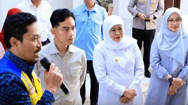 Khofifah Dampingi Wapres Gibran Tinjau Revitalisasi Pasar Induk Banyuwangi