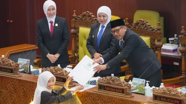 DPRD Jatim Setujui Raperda Pertanggungjawaban APBD Jatim 2025
