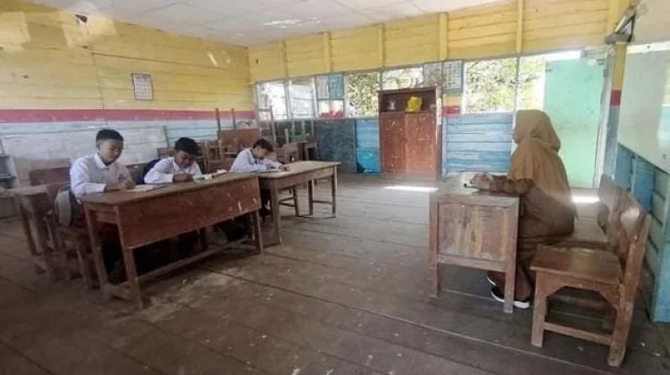 Disdik Siapkan Rp1 Miliar Rehabilitasi Dua SD Pesisir Tertinggal